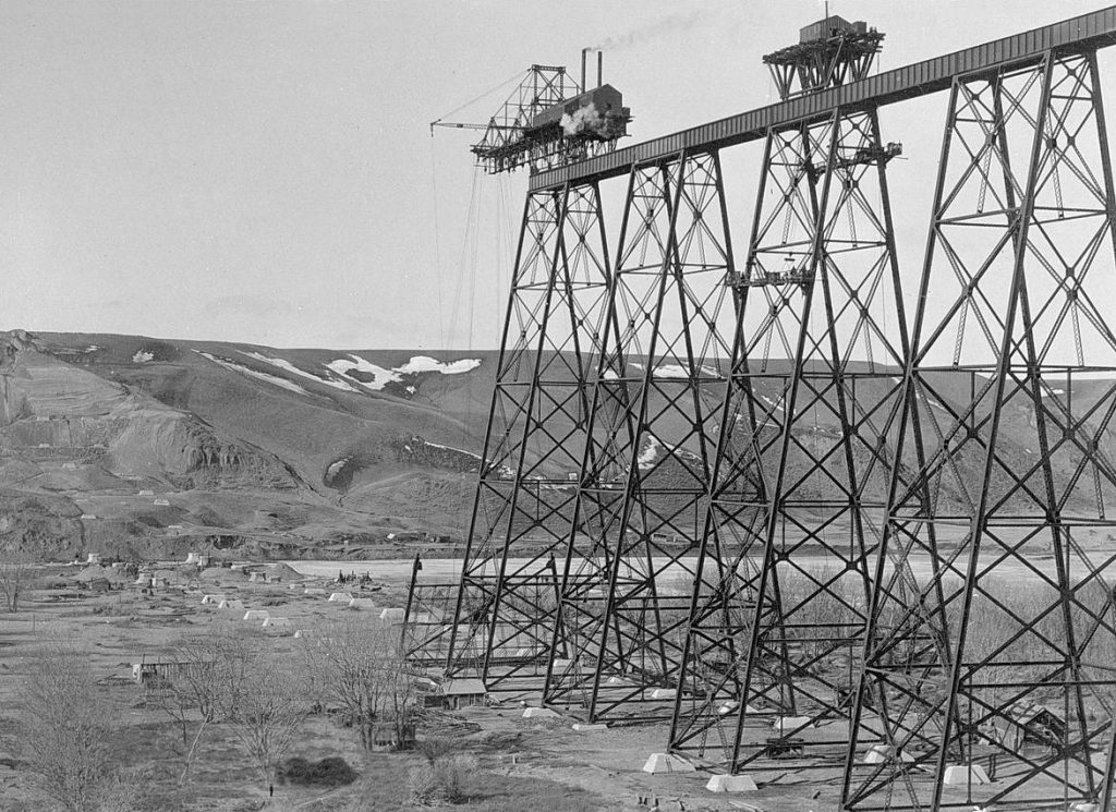Lethbridge High Level Bridge under construction